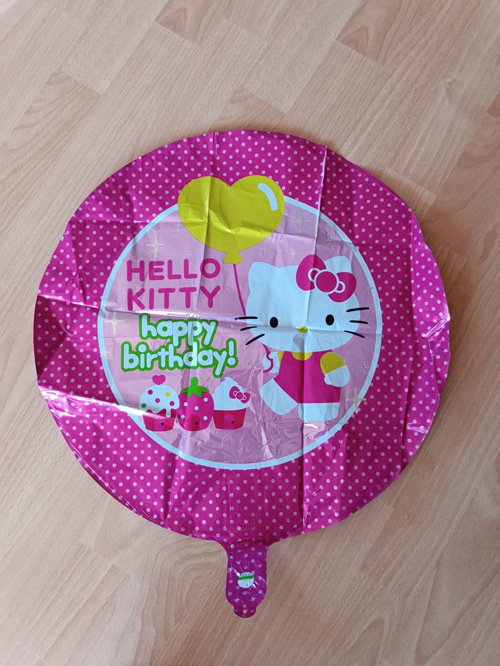 Tutte le decorazioni: Hello Kitty Ballon/ RUND – Usato da Flims Dorf venduto da ali_8n8q