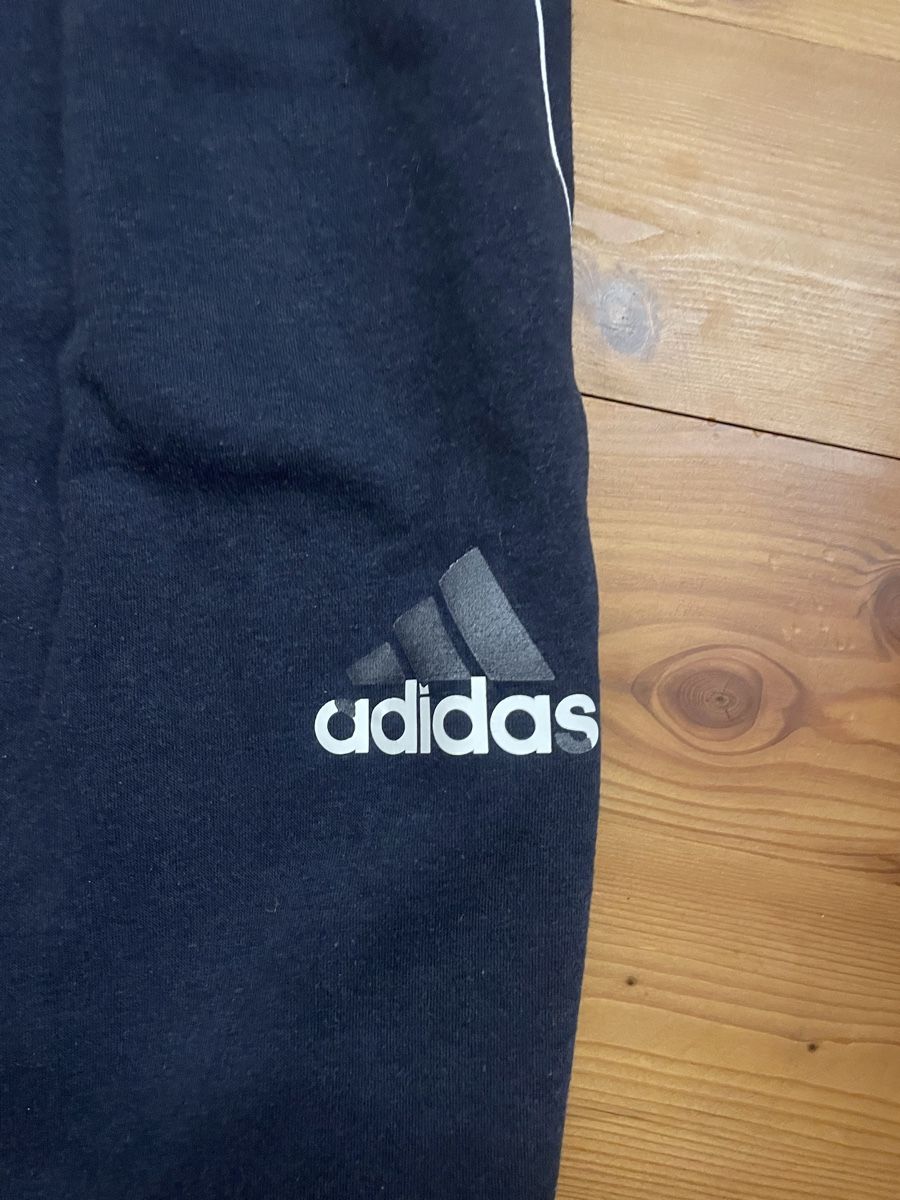 Adidas Pantaloni: Adidas Jogginghose – Usato da Altstätten SG venduto da sarinaaa_th 1