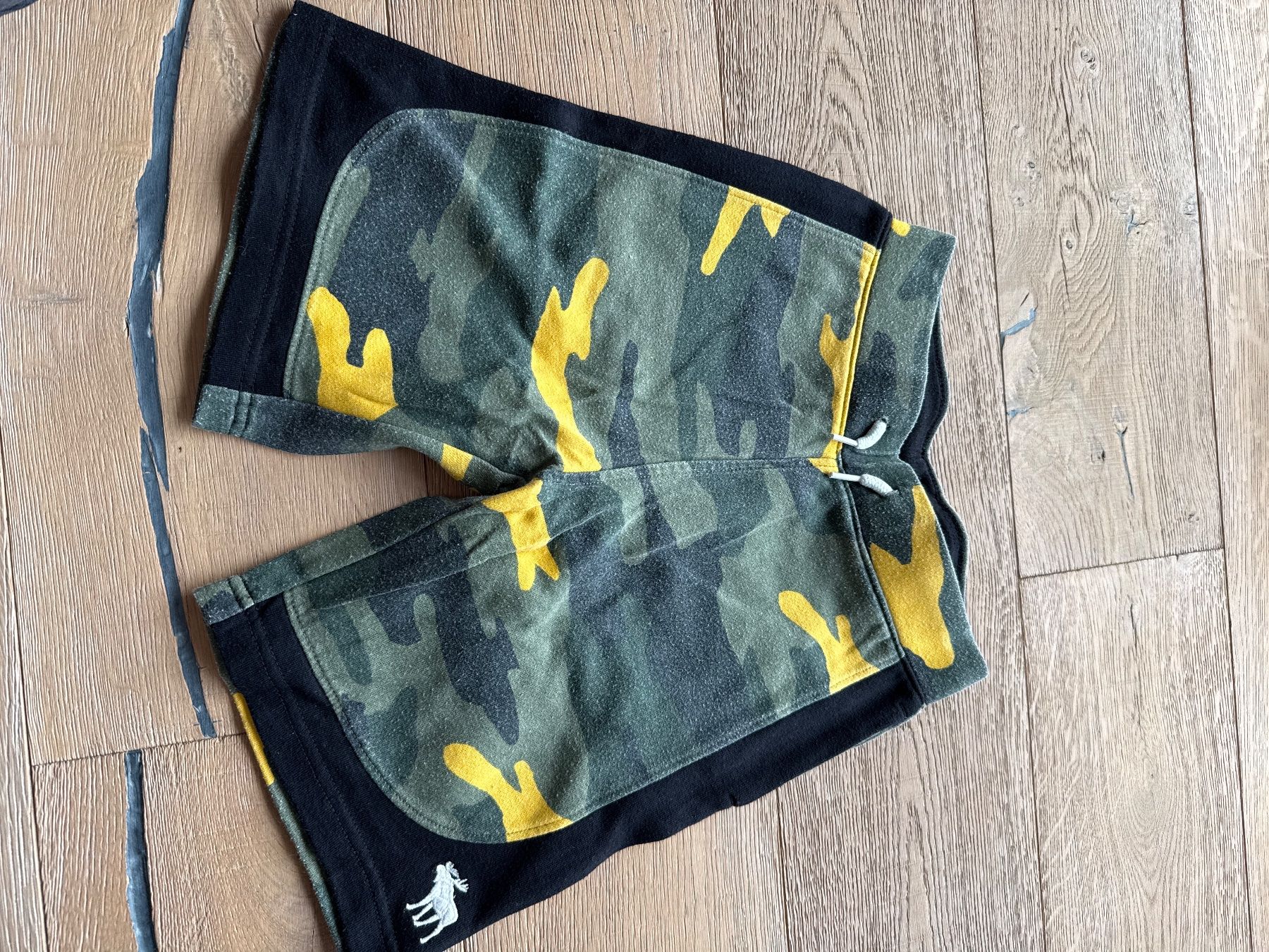 Abercrombie Pantaloni: Abercrombie Sporthose Gr. 9/10 – Usato da Himmelried venduto da Dievole