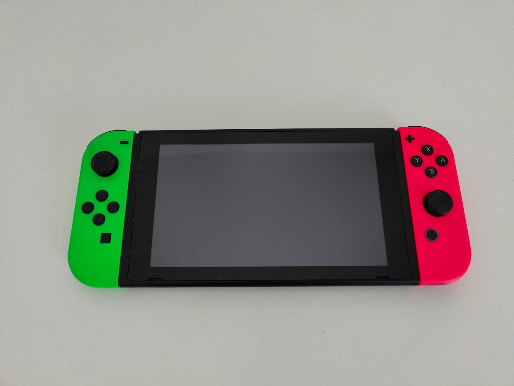 Nintendo Console: Nintendo Switch inkl. Zubehör – Usato da Dintikon venduto da Nightcom