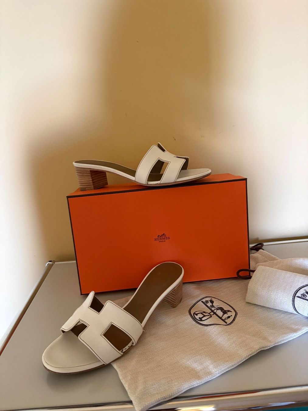 Hermès Scarpe da donna: HERMES OASIS - AUTHENTIQUE - 36,5 – Nuovo e nell'imballaggio originale da Morges venduto da Bubblecut 1