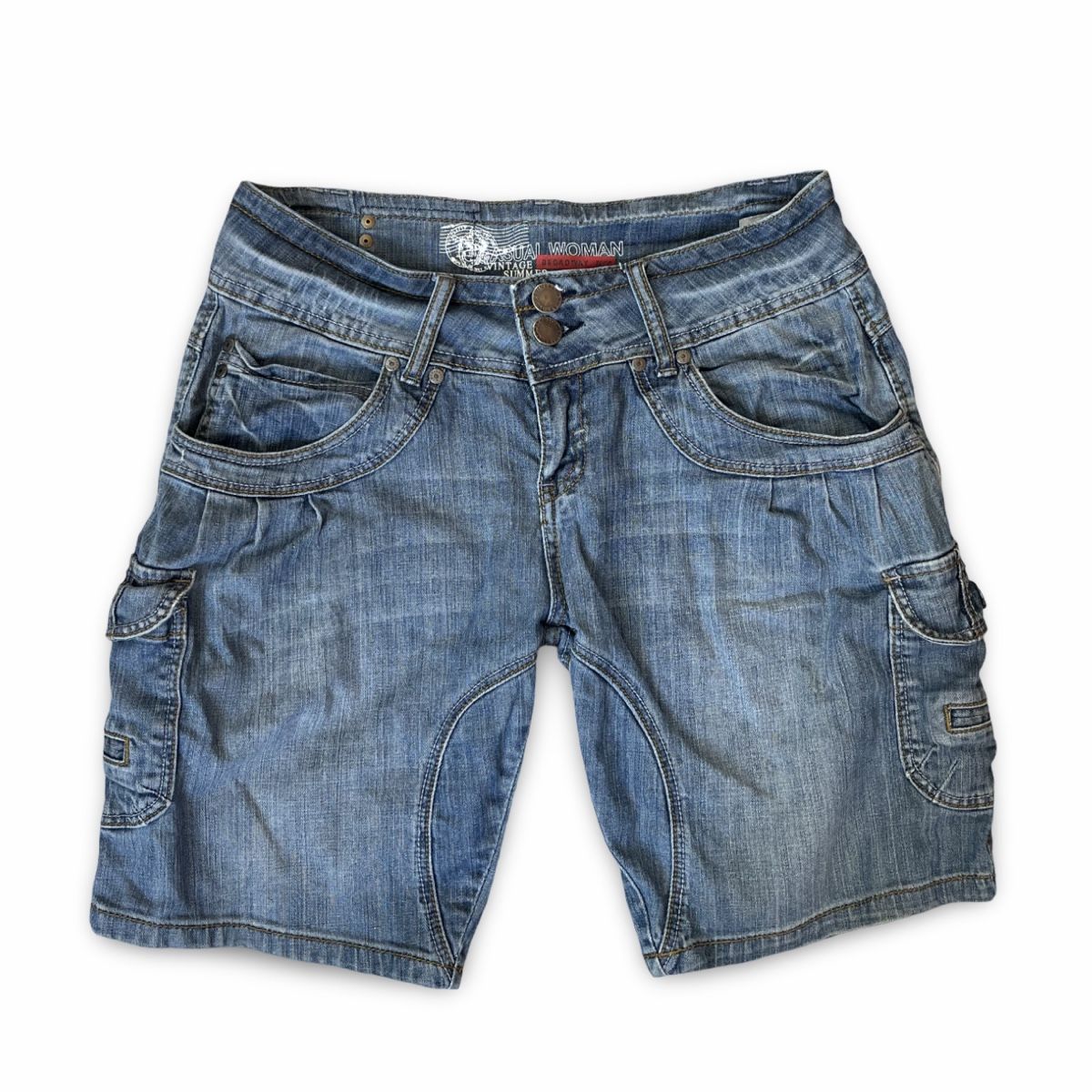 Broadway NYC Fashion Jeans: 2000s Jeans Shorts  – Usato da Basel venduto da Ankerkettenring 1