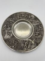 Antike Zinnplatte mit Jahreszeiten Motiven, D: 23,5 cm top!