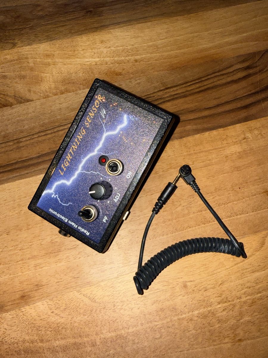 Poster & Bilder: Lightning Sensor V4 – Gebraucht aus La Tour-de-Peilz von laurent1979