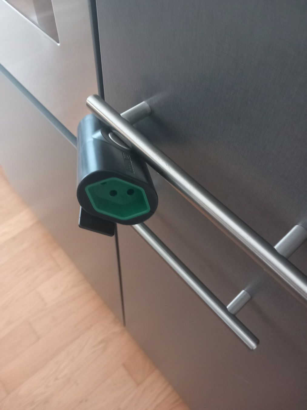 Spine: 6 Stk. Kupplung magnetisch und mit Klipp – Nuovo e nell'imballaggio originale da Thun venduto da Beroshop 1