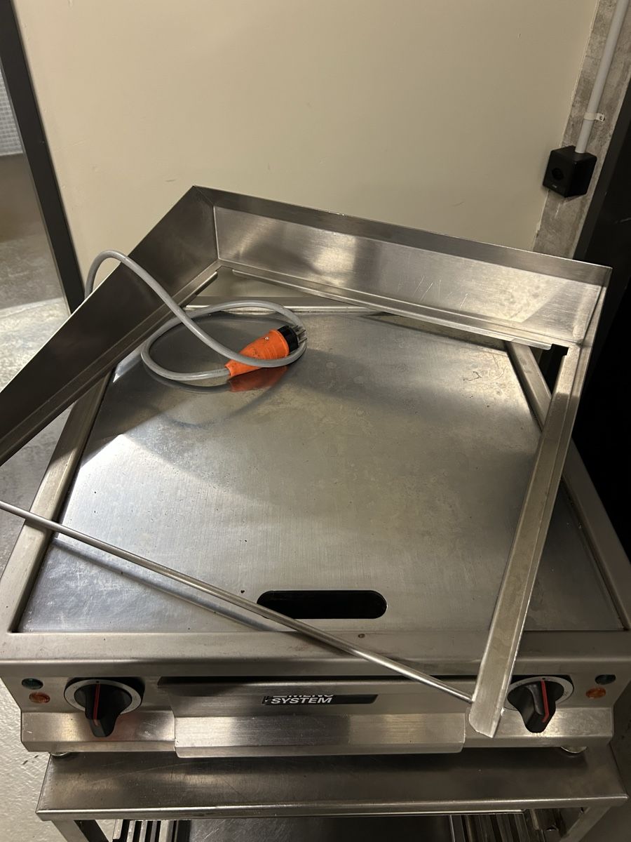 Griglie: Griddle MENU SYSTEM MS 6-60 6kW 400VAC stainless steel – Usato da Hausen AG venduto da tosiba2 2