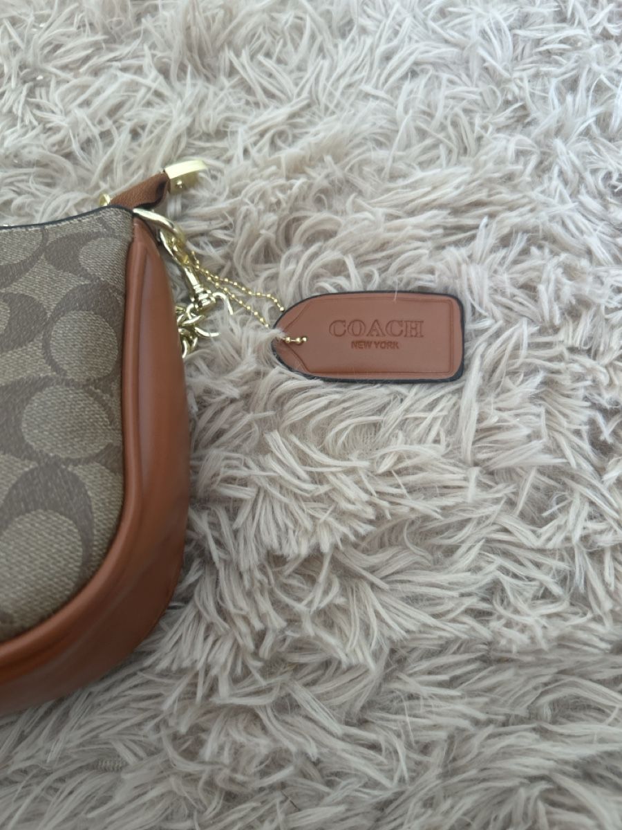 Coach Borse: Coach handbag – Nuovo (secondo la descrizione) da Carouge GE venduto da nad_7nrw 1
