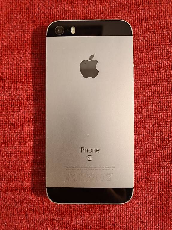 Telefoni cellulari / Smartphones: iPhone SE 64GB – Usato da Dietikon venduto da Sailsoft 1