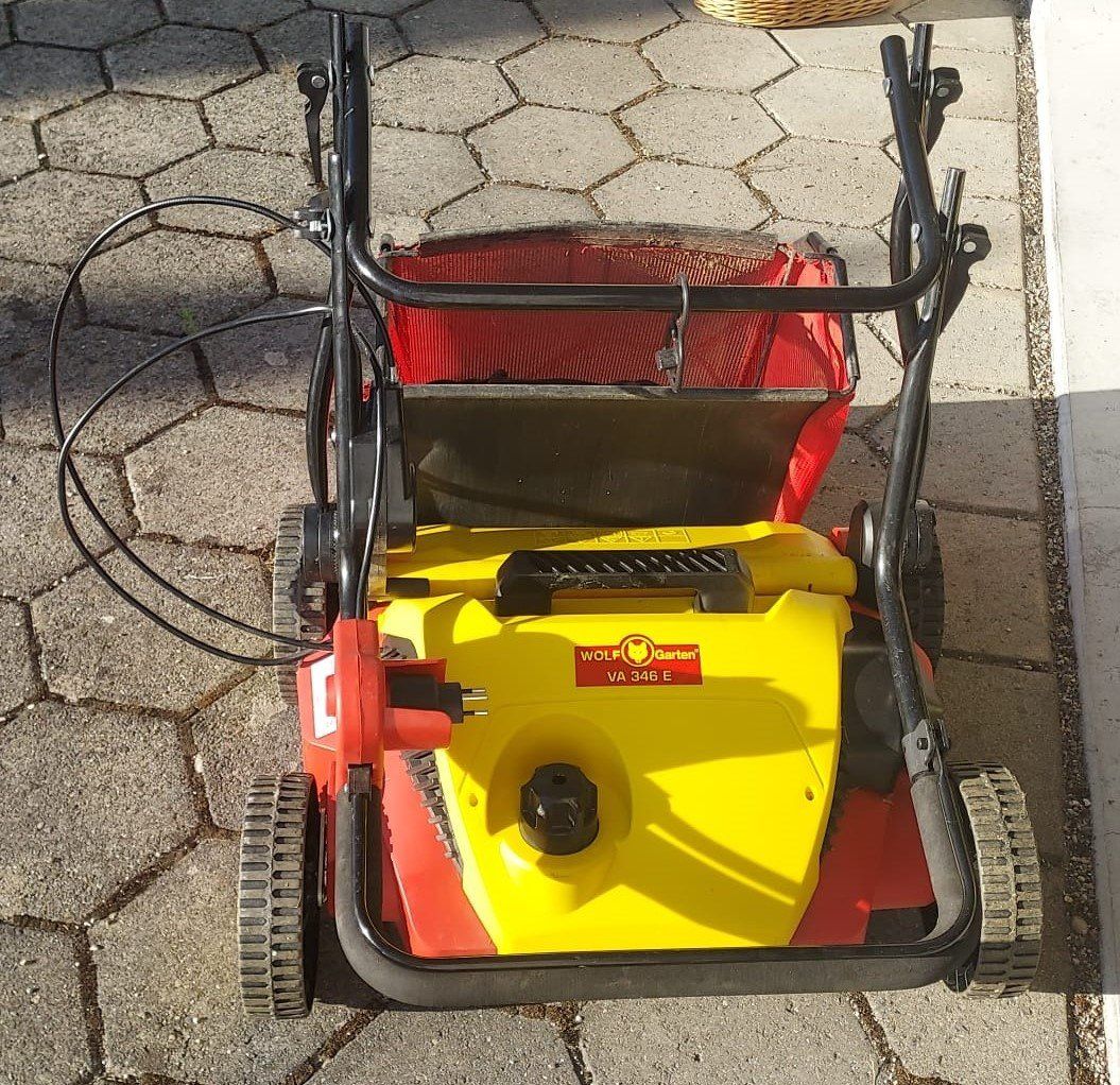Wolf Garten Bodenbearbeitungsgeräte: Elektro-Vertikutierer WOLF-Garten VA 346 E – Gebraucht aus Rothrist von  1