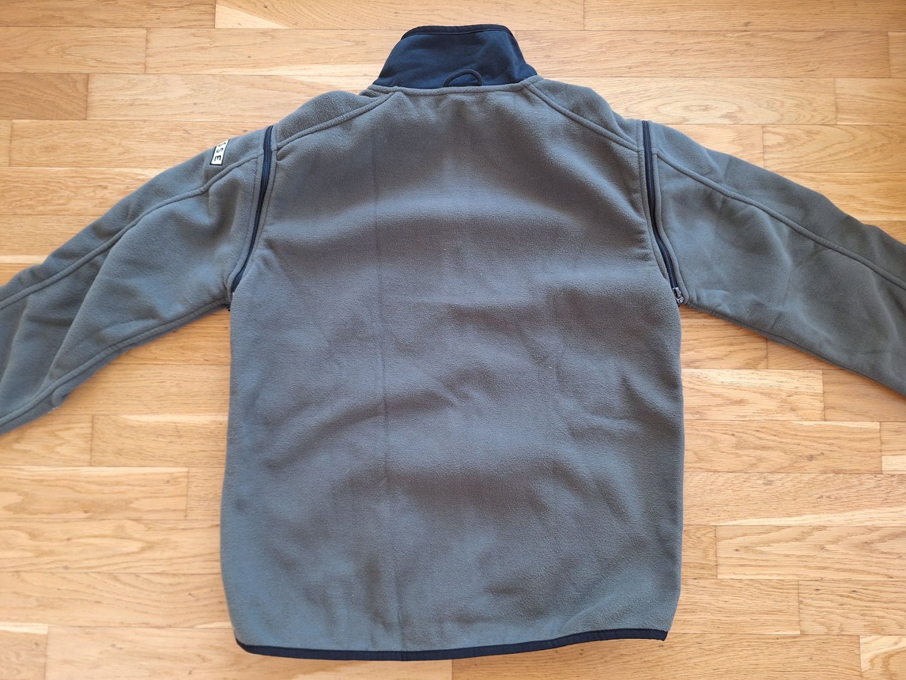 Armée suisse Vestes: Schweizer Armee Fleecejacke Suisse 2XL – D'occasion à Boniswil par Olaf555 2