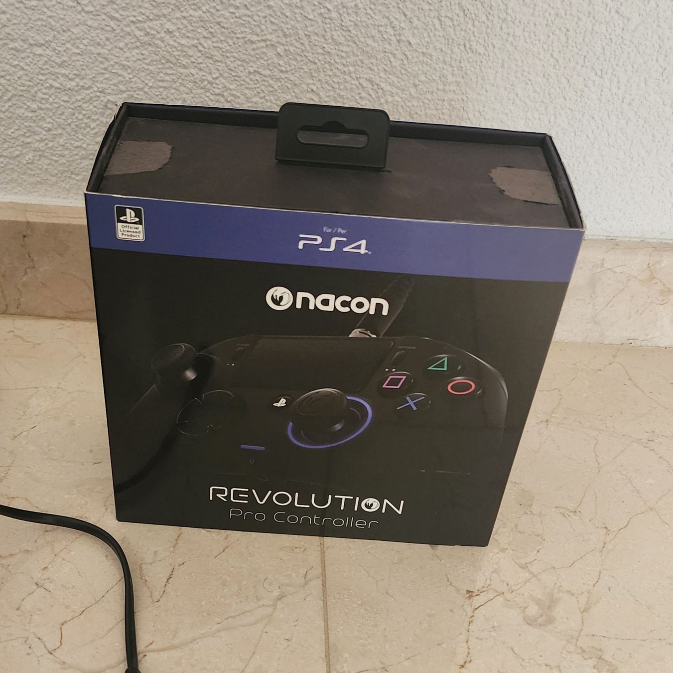 Sony Console: PS4 inkl. Nacon Revolution Pro Controller, Headset & Zubehör – Usato da Laufen venduto da nrd_tr 3
