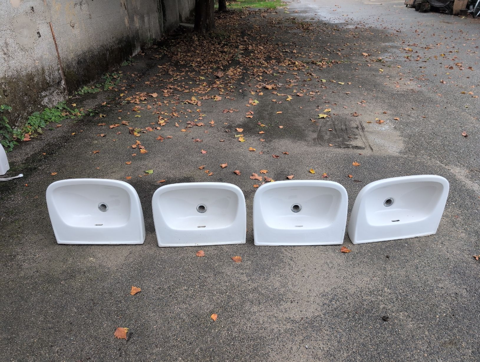 Laufen Spülbecken & Waschbecken: Lavabo Laufen  – Gebraucht aus Lanzenhäusern von Parabits