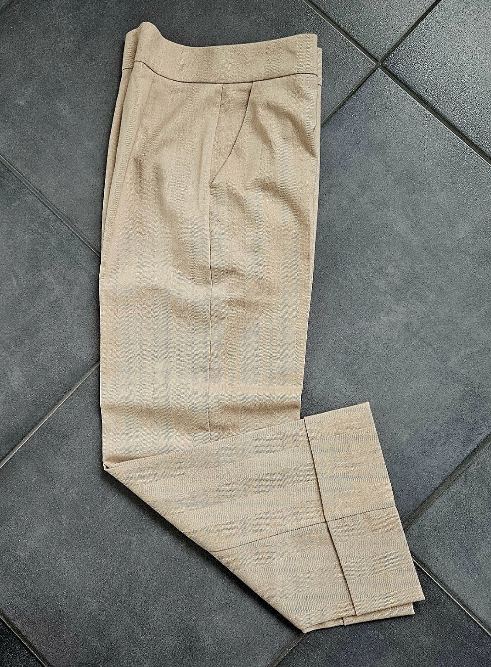 Pantaloni: CRISONI Hose Neu – Nuovo (secondo la descrizione) da Dübendorf venduto da mutti66