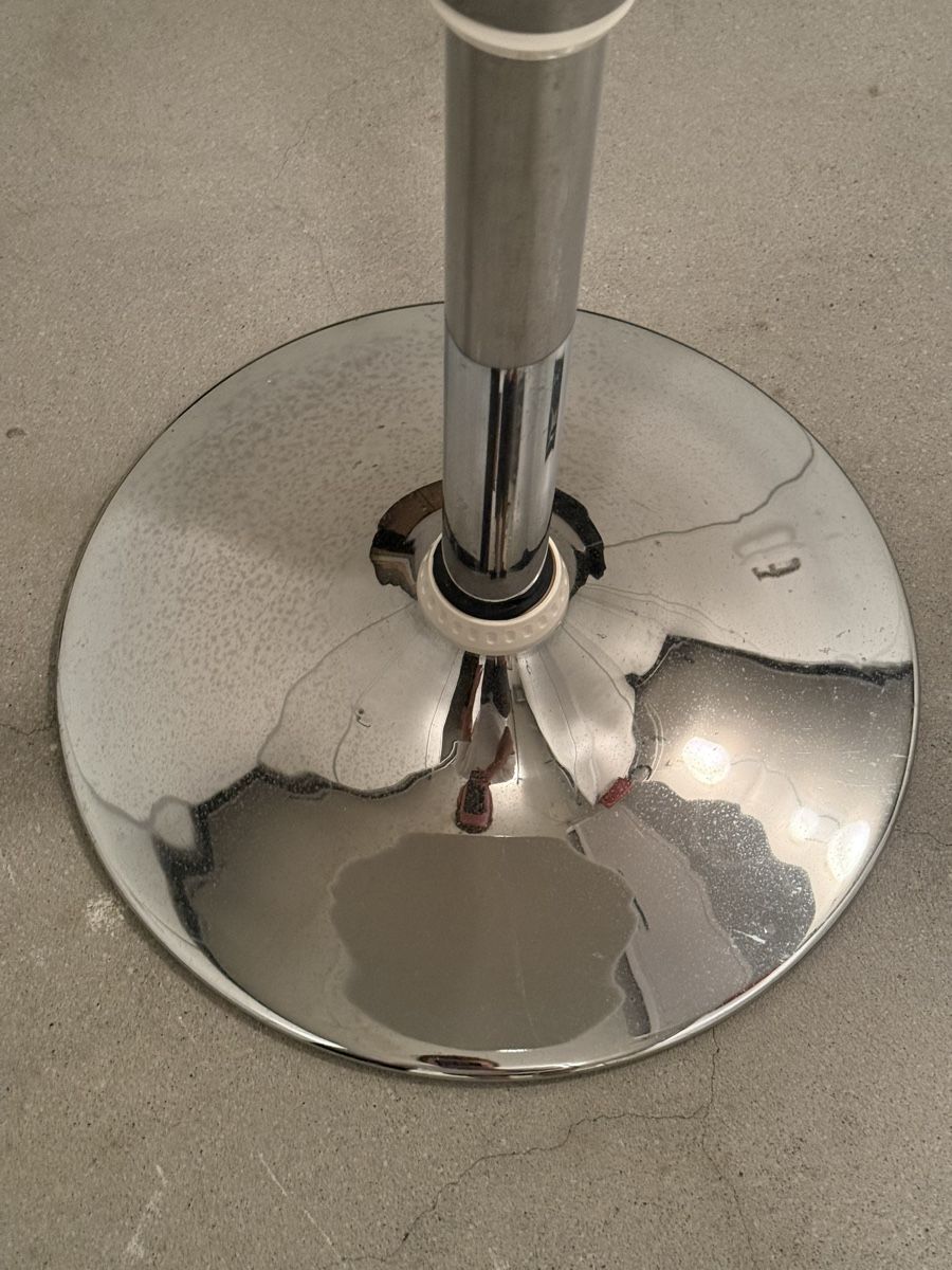 Tische: Cocktail tisch  – Gebraucht aus Zug von wil_h6ld 3