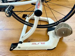 Rollentrainer Elite Qubo Fluid