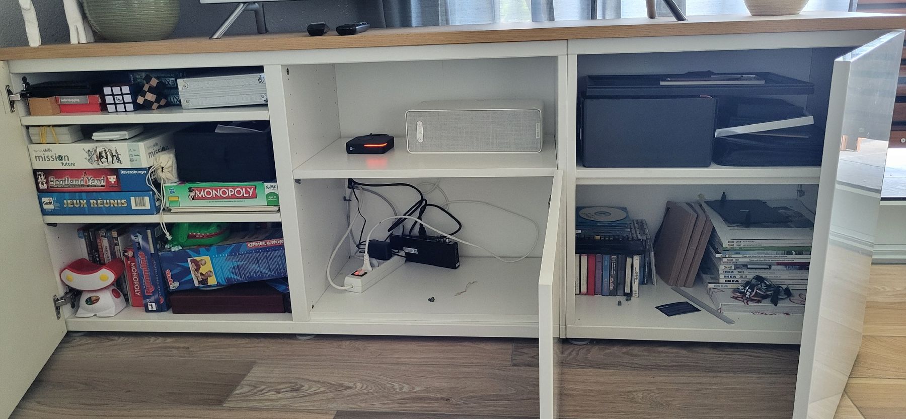 Ikea Cassettiere: Besta Kommode 180x64 – Usato da Biberstein venduto da merlin_111 1