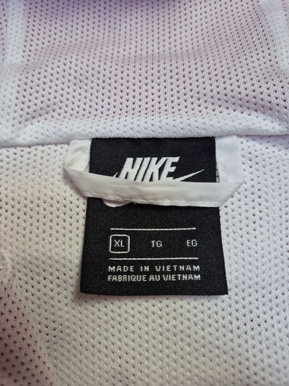 Nike Jacken: Rare Nike Windrunner rot-weiss-blau Grösse XL – Neu (gemäss Beschreibung) aus St. Gallen von CaliSunshine 3