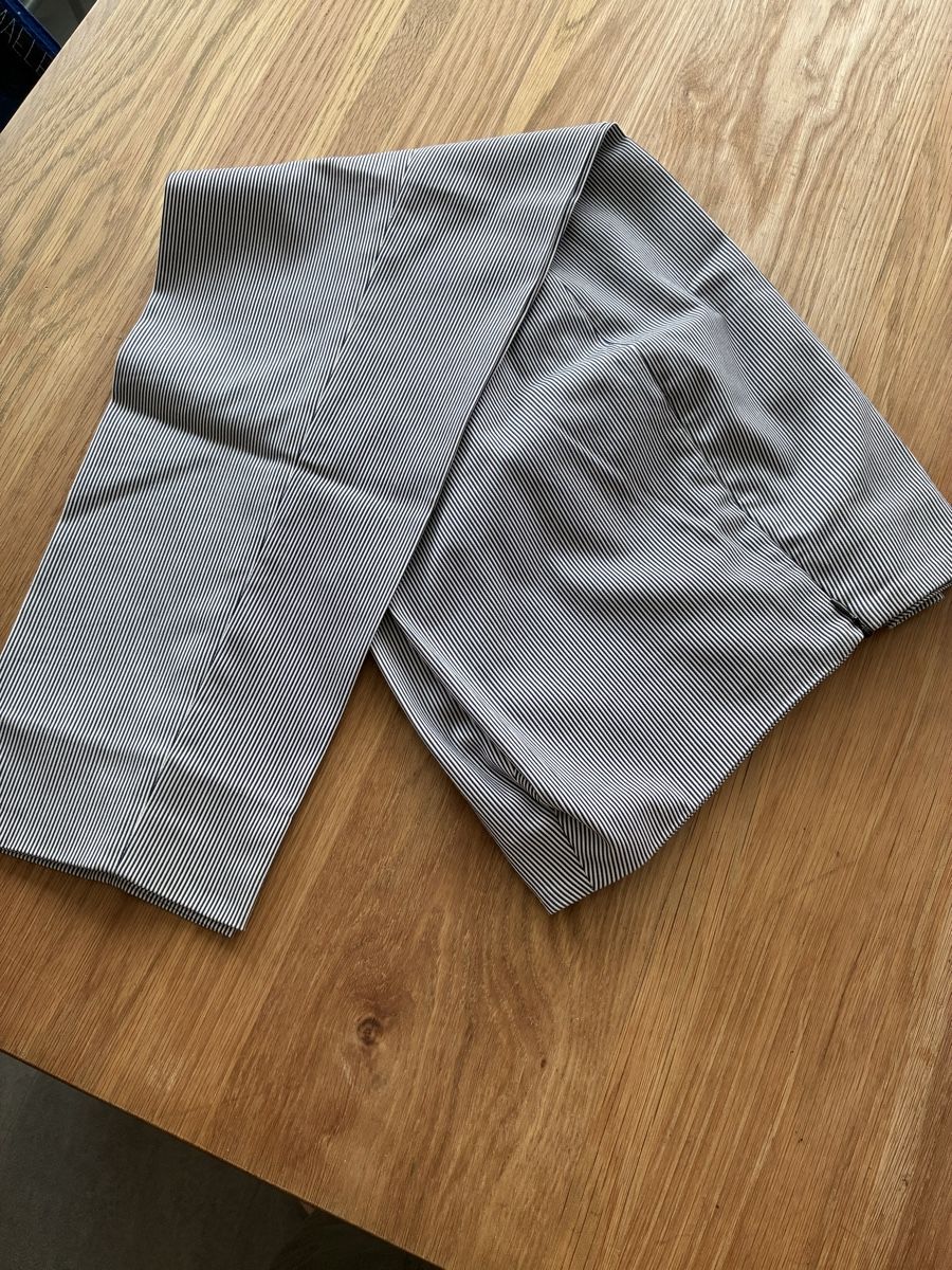 Cambio Pantaloni: Cambio Pants – Usato da Muralto venduto da eva_bjp2