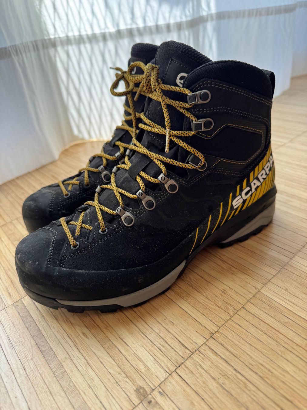 Scarpa Scarpe da uomo: Scarpa Mescalito TRK GTX Grösse 43 Wanderschuh – Usato da Zürich venduto da mikedome