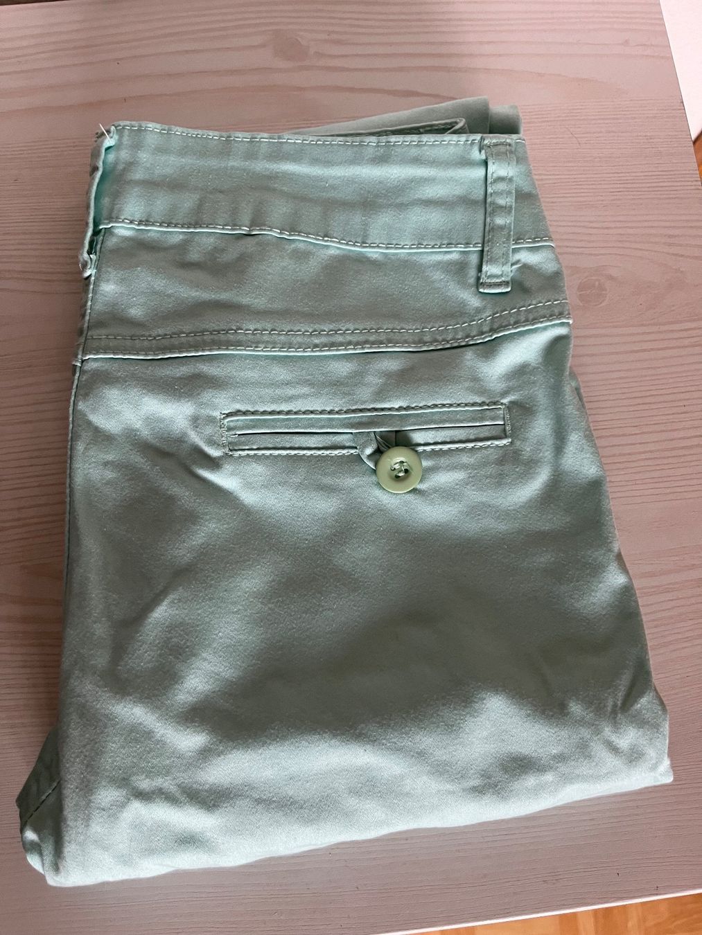 Hosen: Pantalon – Gebraucht aus Montsevelier von Duna2210 2
