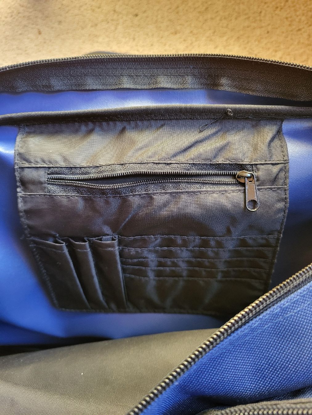 Fila Borse: Fila Messenger Tasche – Usato da Zweisimmen venduto da Adorable 6