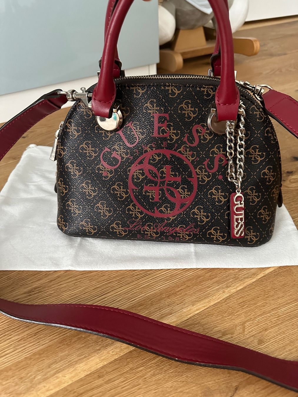 Guess Borse da donna: Guess Tasche – Usato da Perlen venduto da H.Spa 4