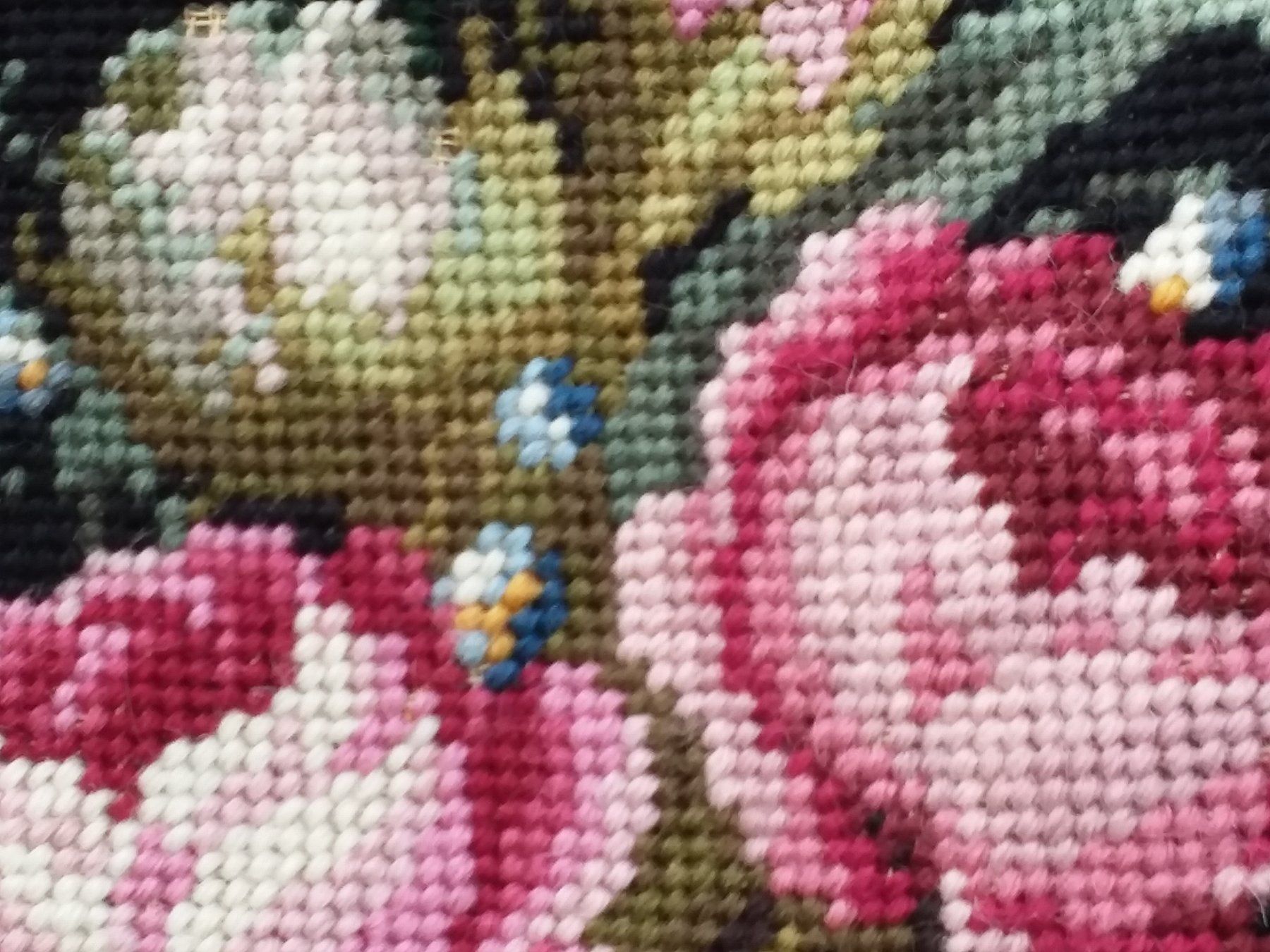 Borse da donna: Sac à main, brodé. – Usato da La Chaux-de-Fonds venduto da achillea01 5