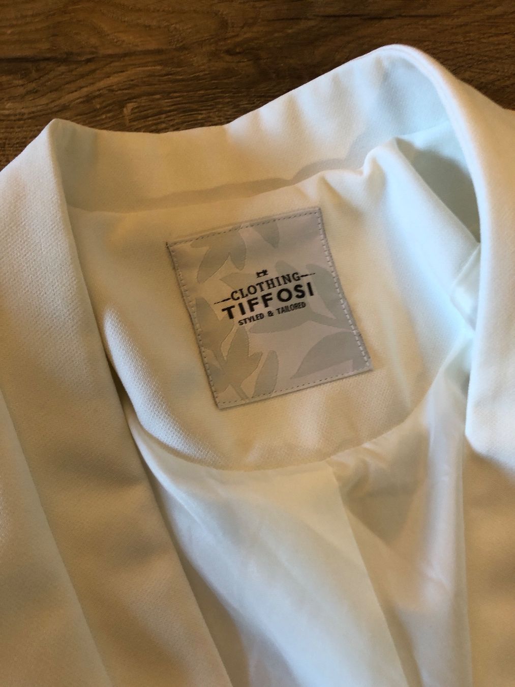 Giacche: White Classic Summer Blazer – Usato da Brugg AG venduto da Magna3 1
