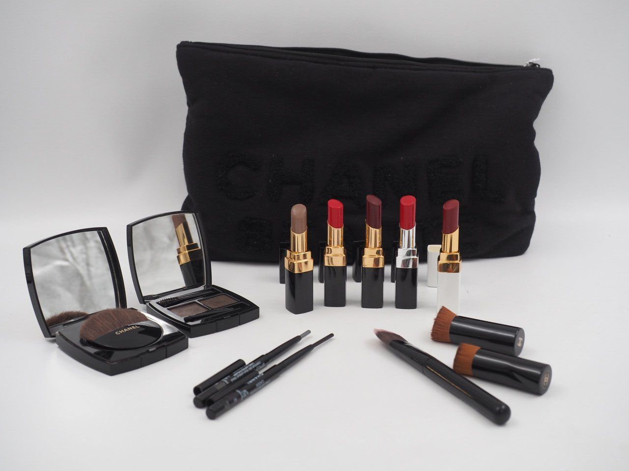 Chanel Make-up: CHANEL Kosmetik-Set (26072252) – Gebraucht aus Zürich von fundsachenverkauf
