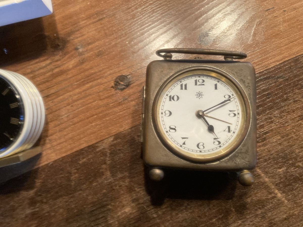 Orologi da terra & Orologi da parete: 5x Standuhren defekt oder ersatzteile – Difettoso da Glattbrugg venduto da vintagemania 5