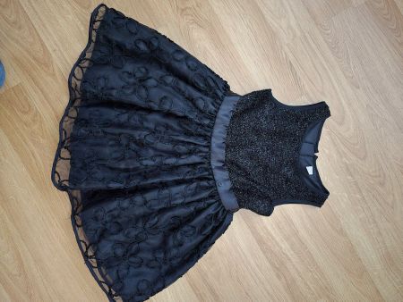 Schwarzes elegantes Kleid Gr. 116