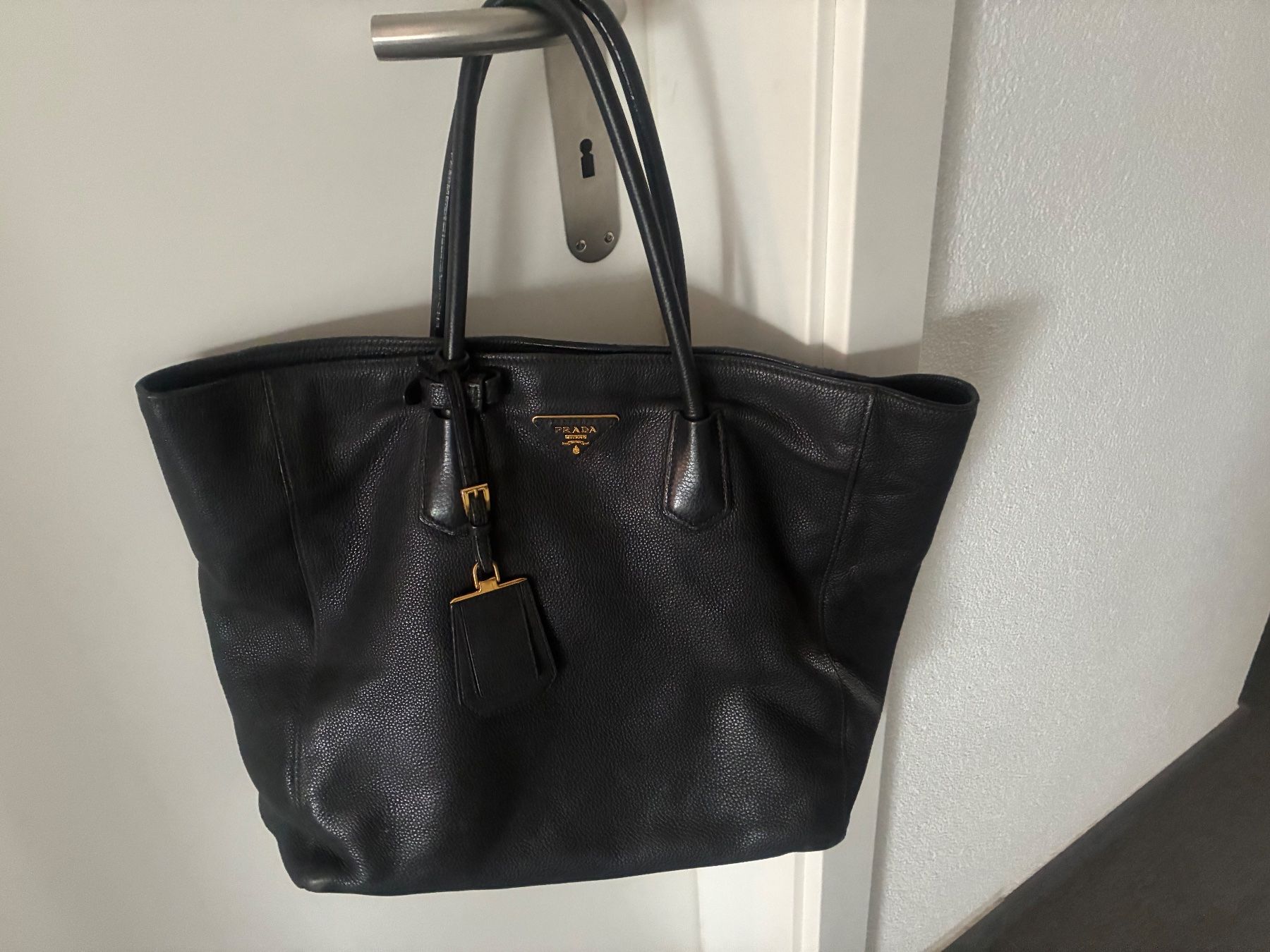 Prada Taschen für Damen: Handtasche Prada – Gebraucht aus Ersigen von Texmex2