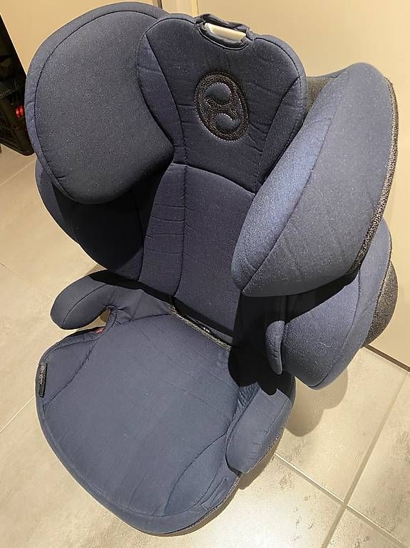 Cybex Seggiolini per auto: Cybex Solution Z-fix Kindersitz Platinum 15-36Kg – Usato da Horgen venduto da nasten