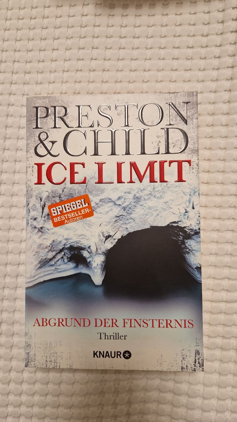 Libri: Abgrund der Finsternis – Usato da Walenstadt venduto da jan_dcn2