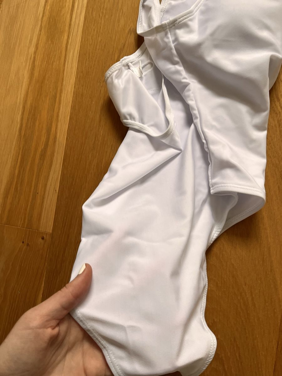 Maillots de bain & Bikinis: Badekleid M – Neuf avec emballage d'origine à Dotzigen par White_Warrior 2