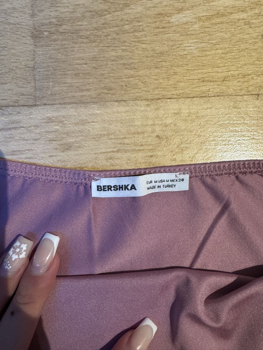 Bershka Tops: Top – Neu (gemäss Beschreibung) aus Turgi von eiiinalem 1
