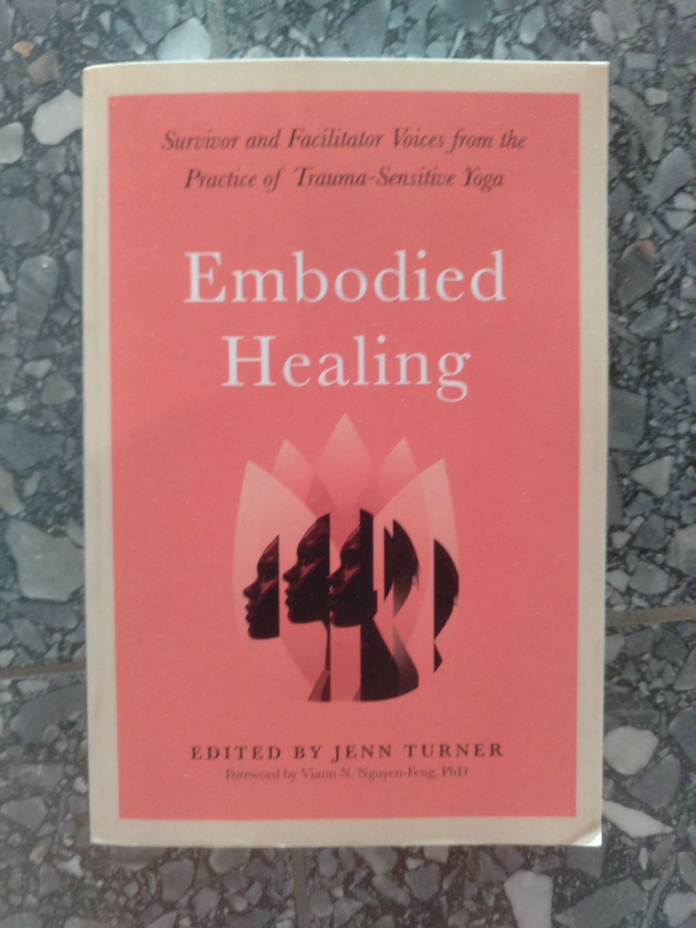 Libri: Embodied Healing – Usato da Zürich venduto da jyhl7