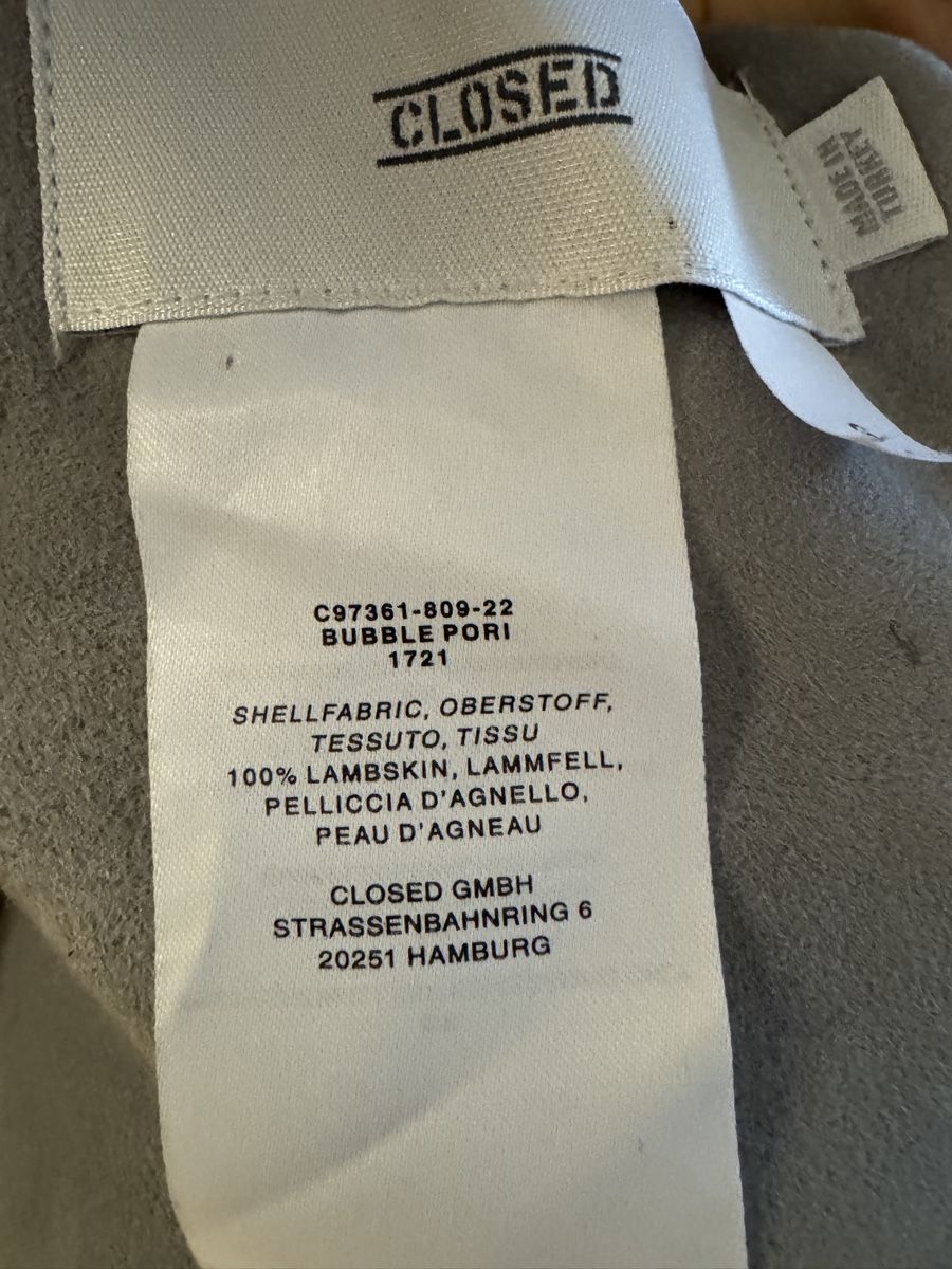 Closed Cappotti: Closed Lammfell Bubble Pori Mantel, S – Nuovo (secondo la descrizione) da Frauenfeld venduto da womensworld 2