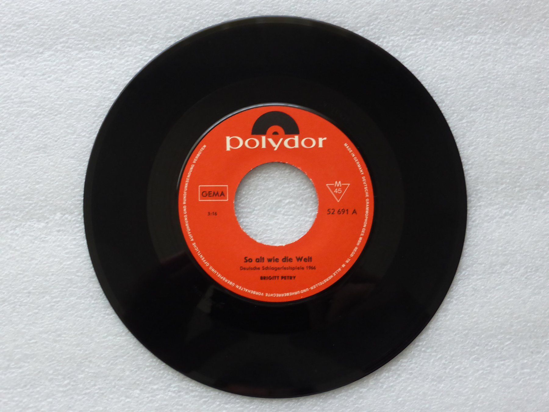 Dischi in vinile: Vinyl Single  BRIGITT PETRY – Usato da Küssnacht am Rigi venduto da Mondkinder 1