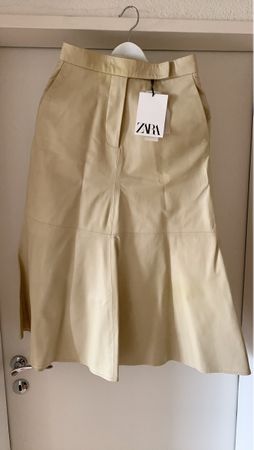 ZARA Rock beige Grösse XS echtes Leder