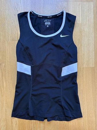 Nike Tennisshirt Damen - Grösse XS