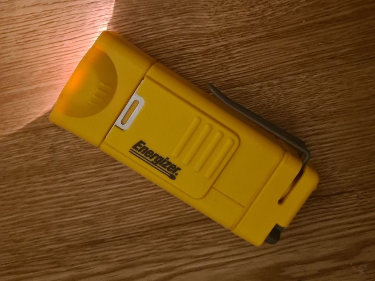 Lampen: Taschenlampe Camping – Gebraucht aus Bern von Respirit 6