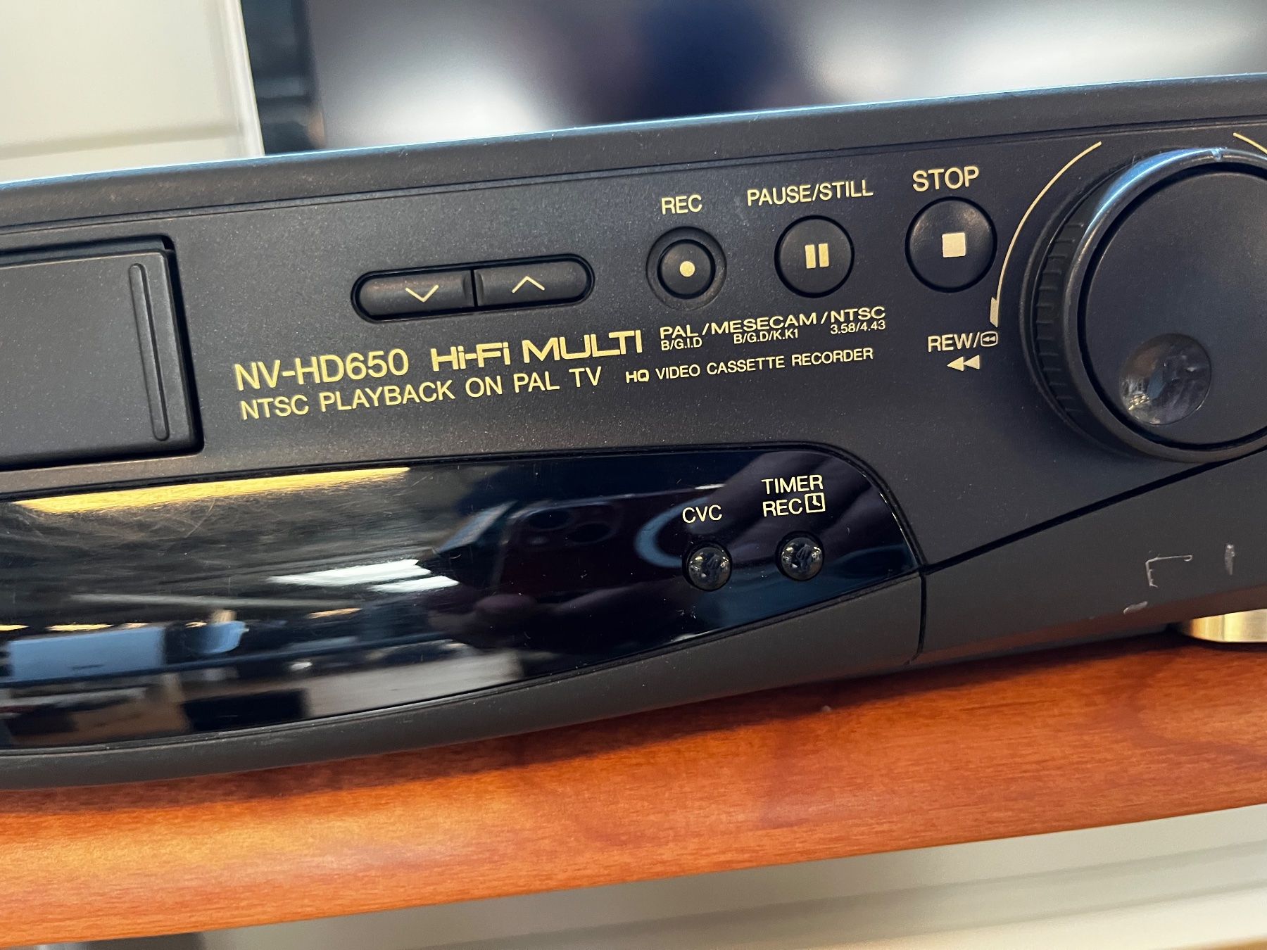 Panasonic Lettore multimediale & Streamer: Magnétoscope VHS  Panasonic NV-HD650 avec télécommande – Usato da Veyrier venduto da Deniro2 1