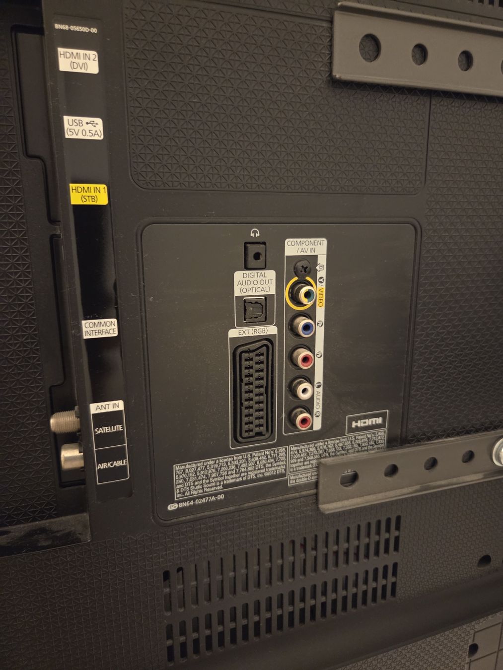 Fernseher: Fernseher mit Wandhalterung – Gebraucht aus Wangen an der Aare von THJEJA 3