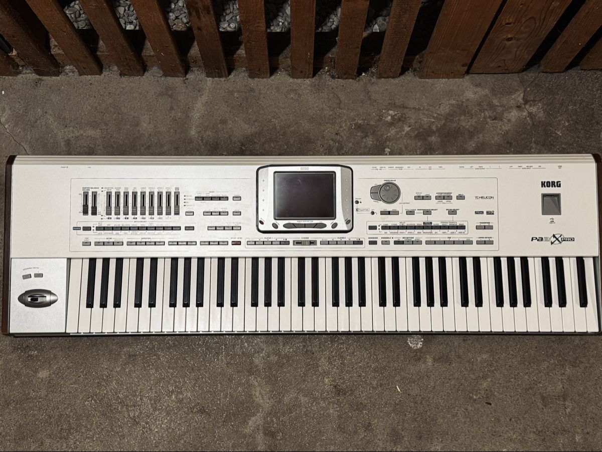 Korg Strumenti musicali: [TOP] KORG PA2X – Usato da Niederwil SG venduto da Dani.J 1