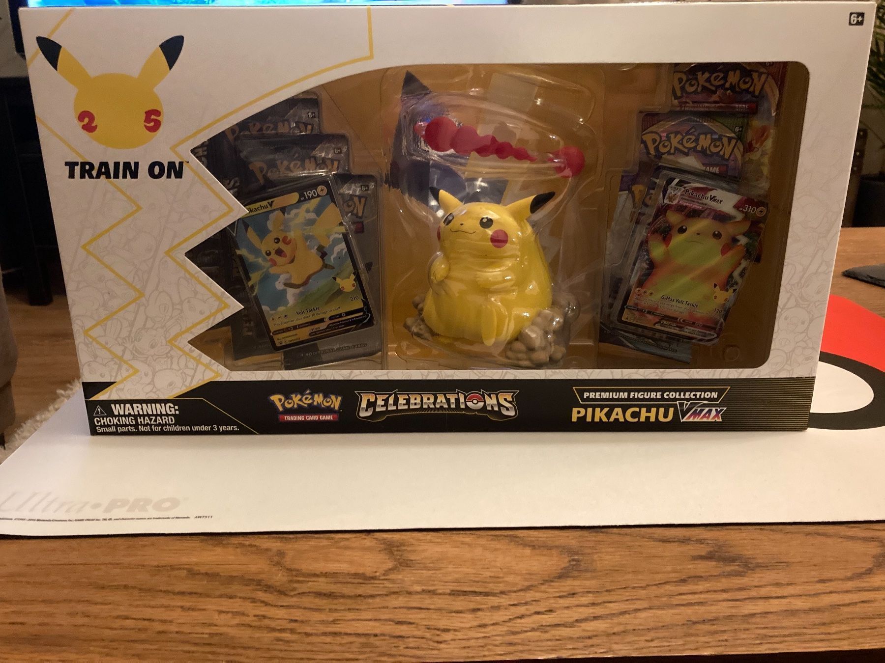 Pokémon Carte collezionabili: Pokemon Celebrations Pikachu-Vmax Eng – Usato da Küssnacht am Rigi venduto da Ebikoner