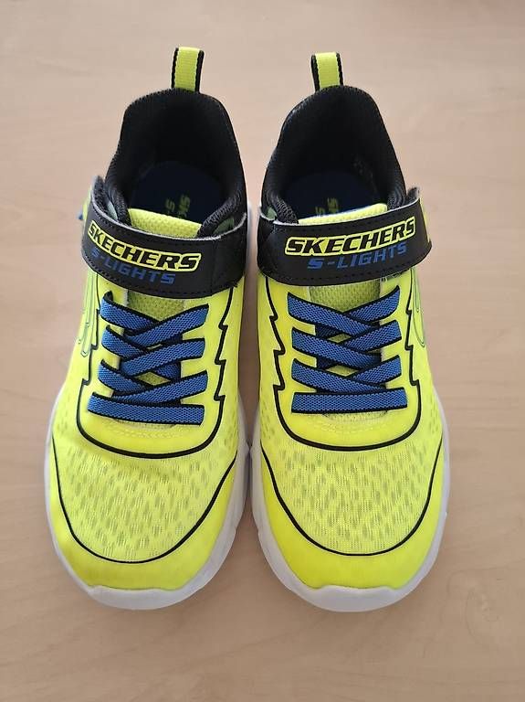 Skechers Scarpe per ragazzi: Skechers Lights Gr. 32 neuwertig – Nuovo (secondo la descrizione) da Männedorf venduto da Einhornmama 2