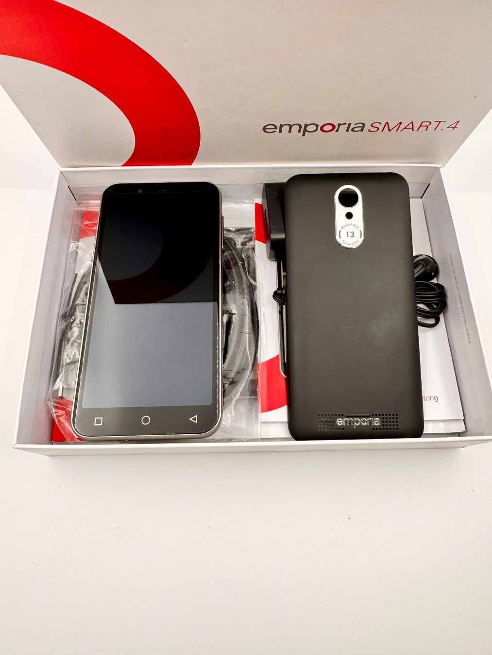 Emporia Handys / Smartphones: Emporia Smart.4 Mono SIM 4G – Gebraucht aus Hermetschwil-Staffeln von Mobile2013 4