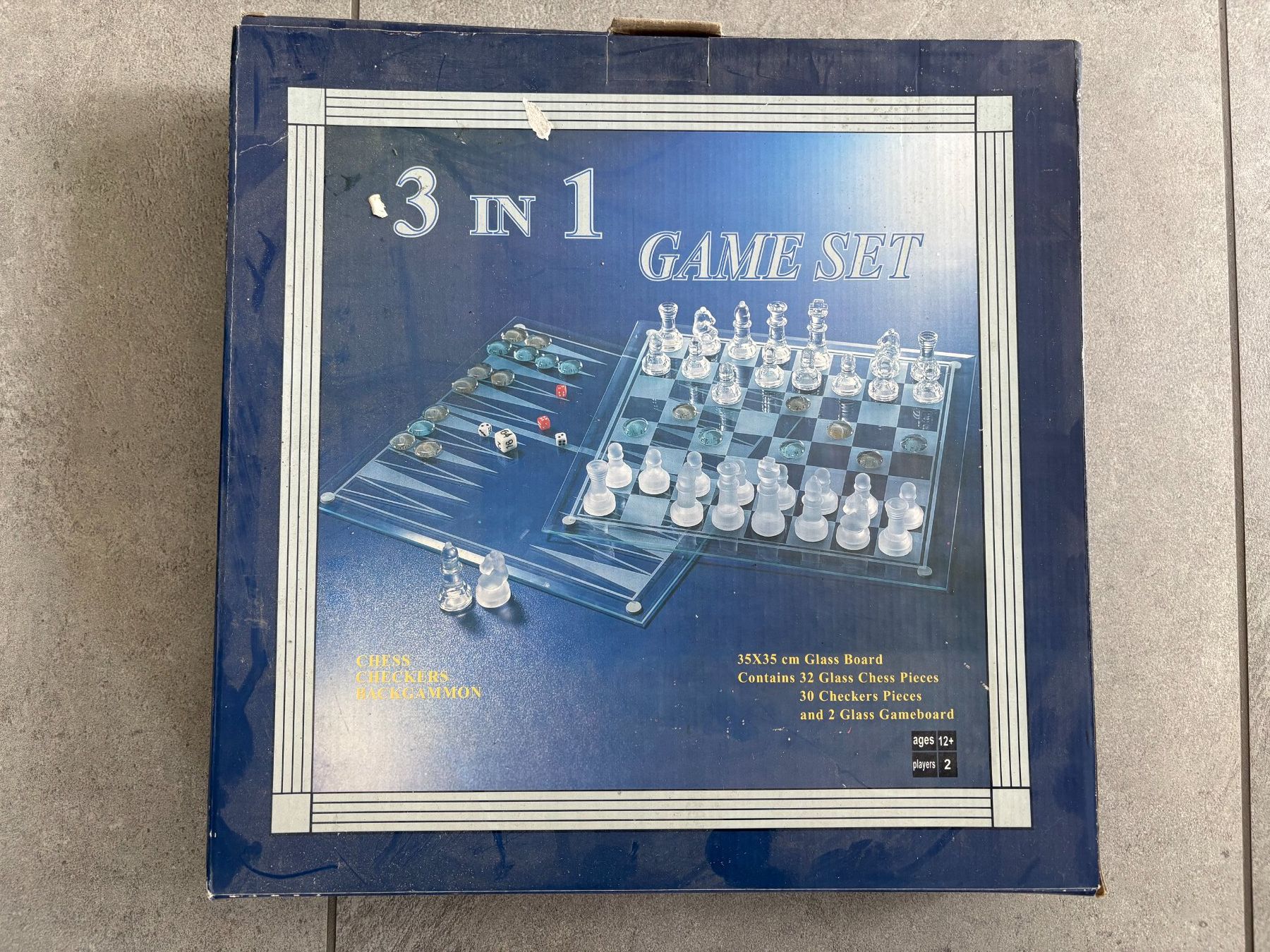 Giochi: 3 in 1 Glas Schach, Dame, Backgammon - Komplett Set – Nuovo e nell'imballaggio originale da Elsau venduto da Sgant