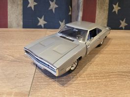 70'Dodge Charger R/T 1:18  Ertl Elite